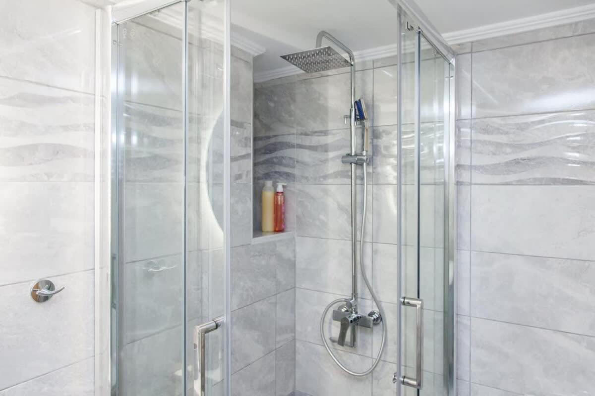 Beautiful New Apartment In Petralona Athena Bagian luar foto